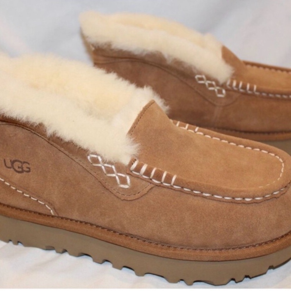 UGG Women’s Ansley Parc Booties - chestnut NWT sz 11
